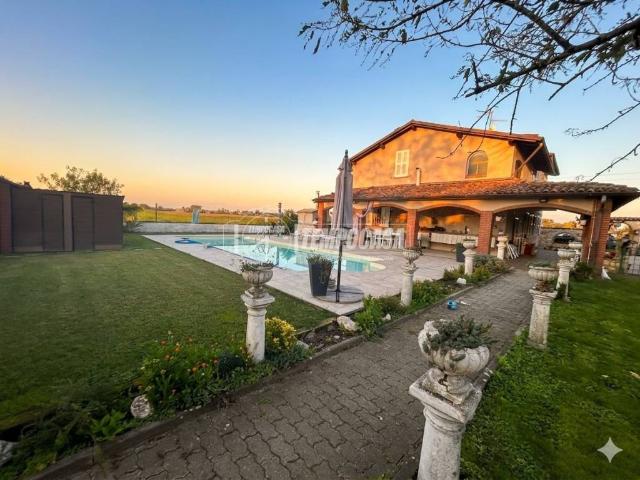 Villa Indipendente in vendita a Verrua Po, Lombardia