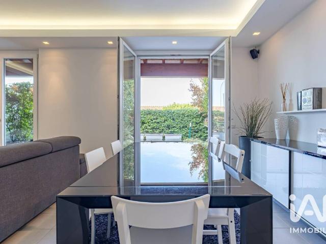 Villa Indipendente in vendita a Vertemate, Vertemate con Minoprio