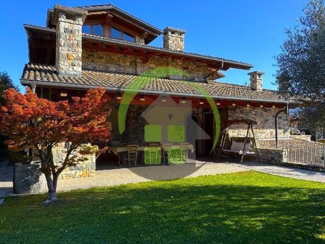 Appartamento in vendita a Moracchio, Vertova
