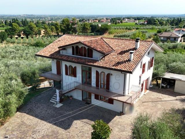 Villa Indipendente in vendita a Unione di comuni Valmarecchia, Verucchio