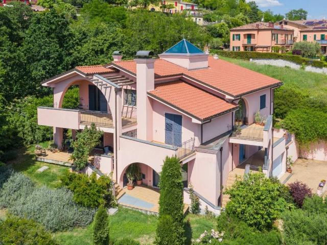 Villa Indipendente in vendita a Unione di comuni Valmarecchia, Verucchio