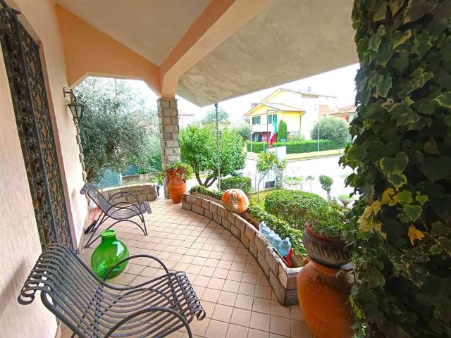 Villa Indipendente in vendita a Unione di comuni Valmarecchia, Verucchio