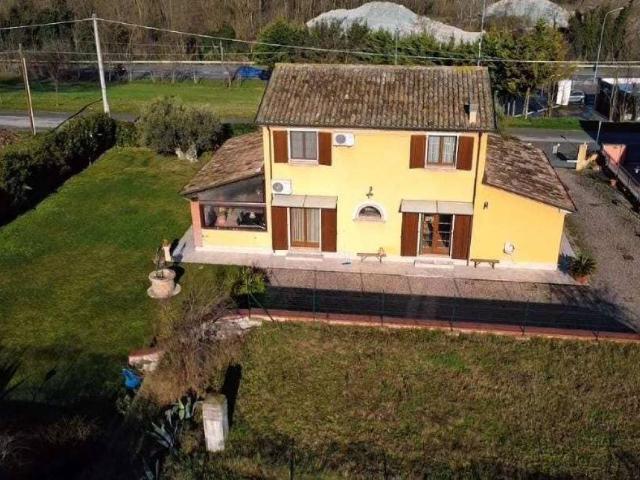 Villa Indipendente in vendita a Unione di comuni Valmarecchia, Verucchio