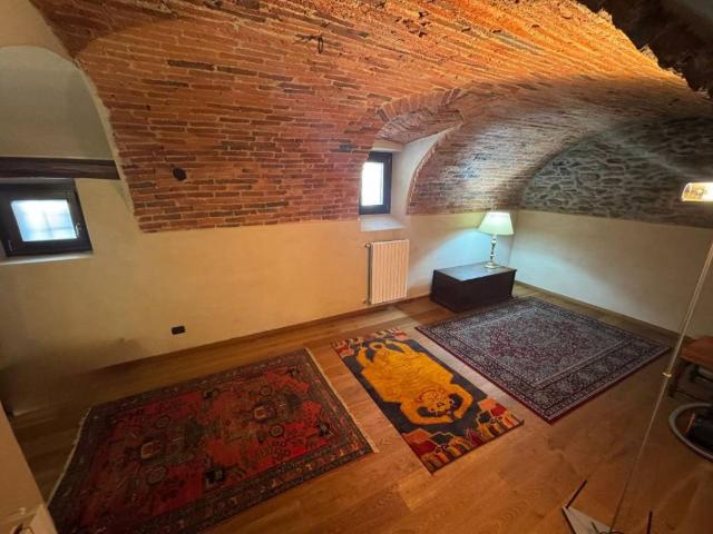 Villa Indipendente in vendita a Verzuolo, Piemonte