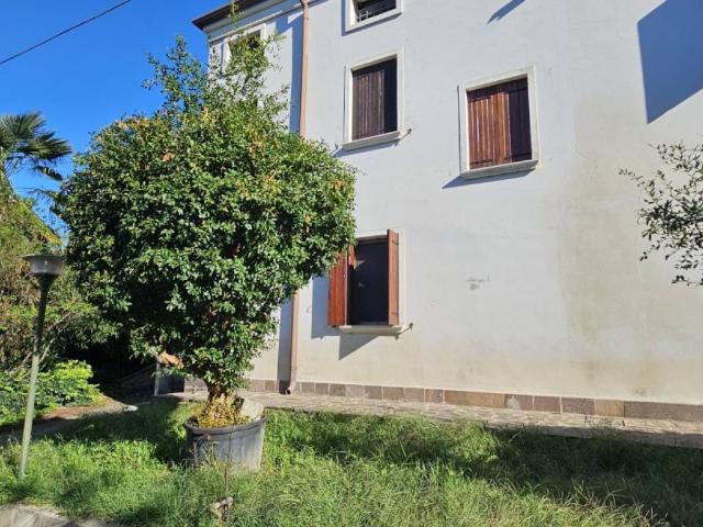 Villa Indipendente in vendita a Vescovana, Veneto