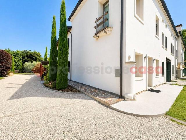 Villa Indipendente in vendita a Vescovana, Veneto