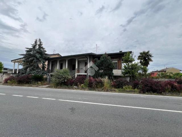 Villa Indipendente in vendita a Piemonte, Novara