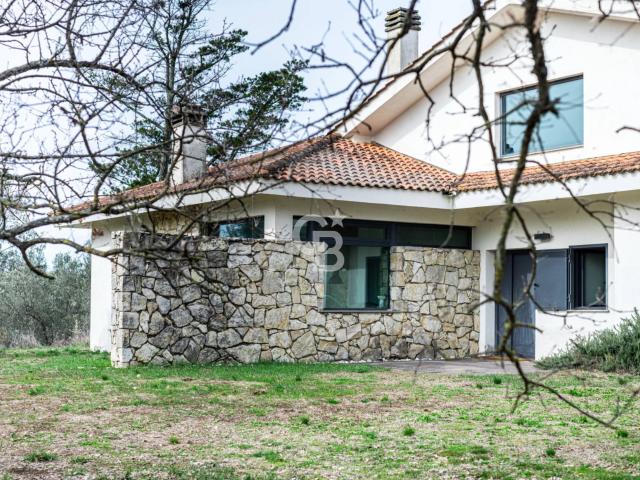 Villa Indipendente in vendita a Tre Croci, Vetralla