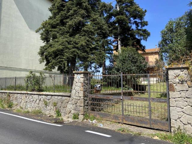 Villa Indipendente in vendita a Madonna del Ponte, Vetralla