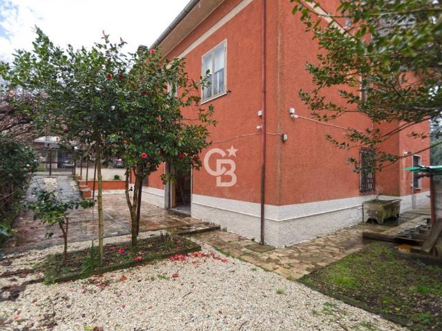 Villa Indipendente in vendita a Tre Croci, Vetralla