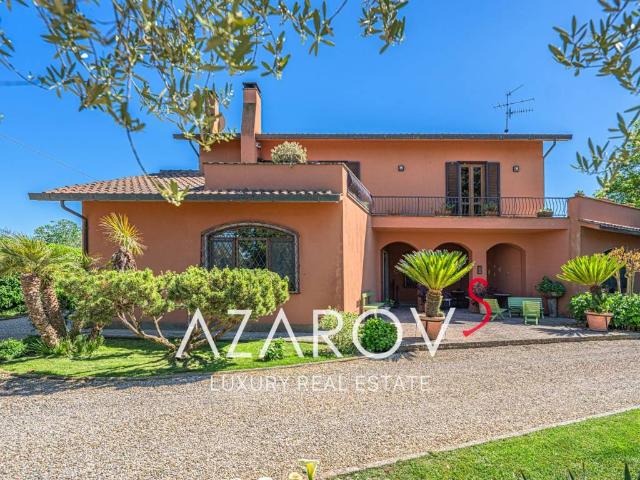 Villa Indipendente in vendita a Vetralla, Lazio