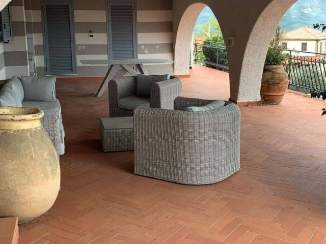 Villa Indipendente in vendita a Vezzano Inferiore, Vezzano Ligure