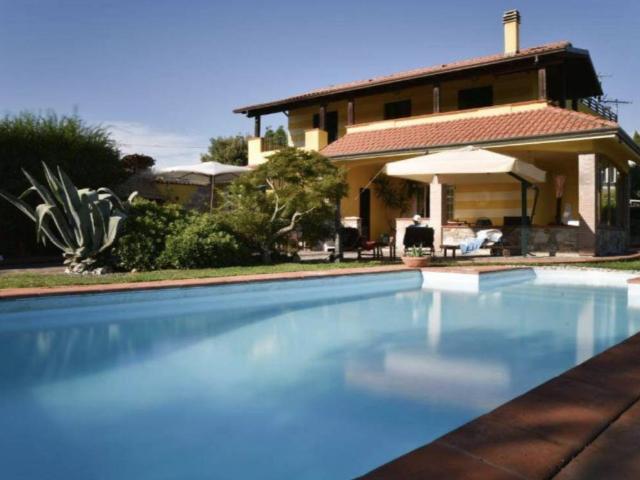 Villa Indipendente in vendita a Vezzano Superiore, Vezzano Ligure