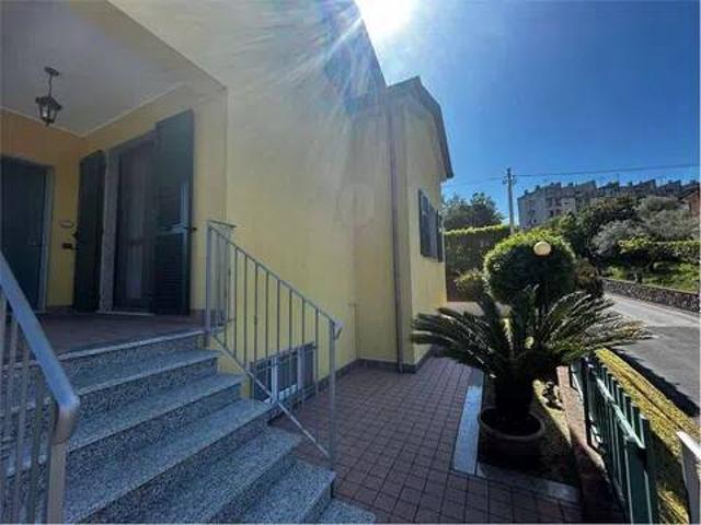 Villa Indipendente in vendita a Sarciara, Vezzano Ligure