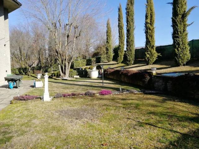 Villa Indipendente in vendita a Colline Matildiche, Re
