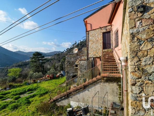 Villa Indipendente in vendita a Vezzi Portio, Liguria