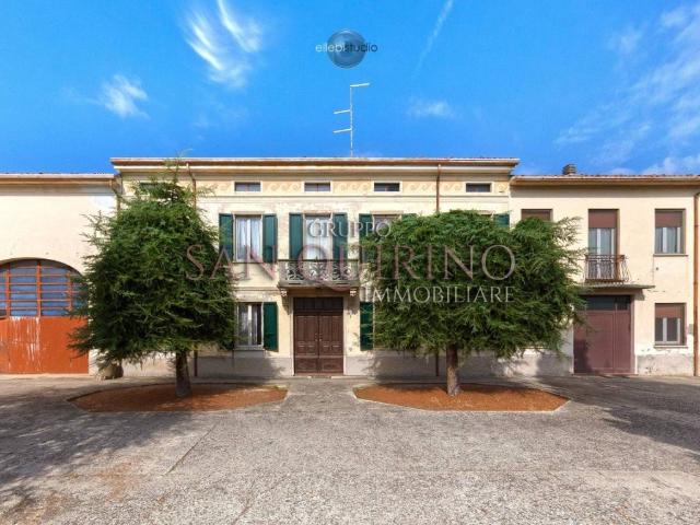 Villa Indipendente in vendita a Casaletto, Viadana