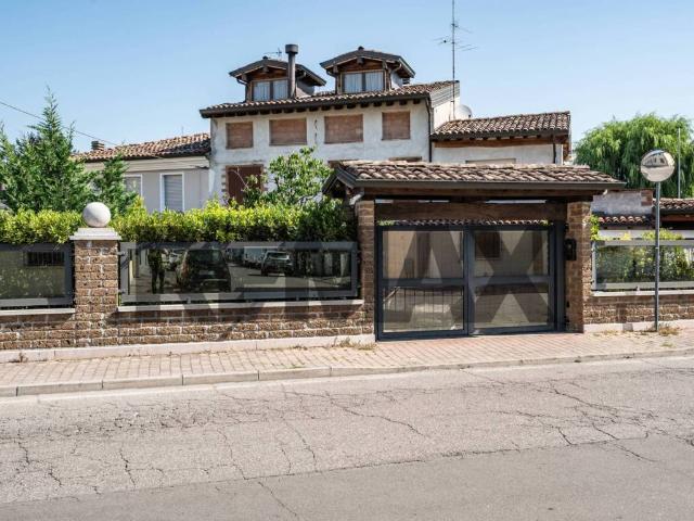 Villa Indipendente in vendita a Volta, Viadana