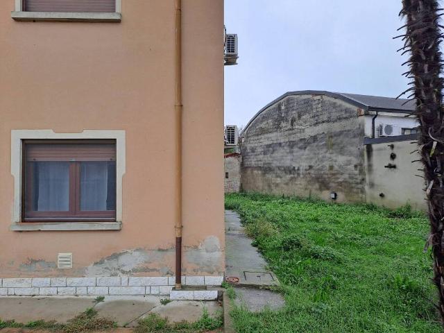 Villa Indipendente in vendita a Viadana, Lombardia