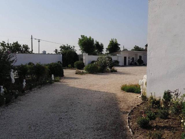 Villa Indipendente in vendita a Viadana, Lombardia