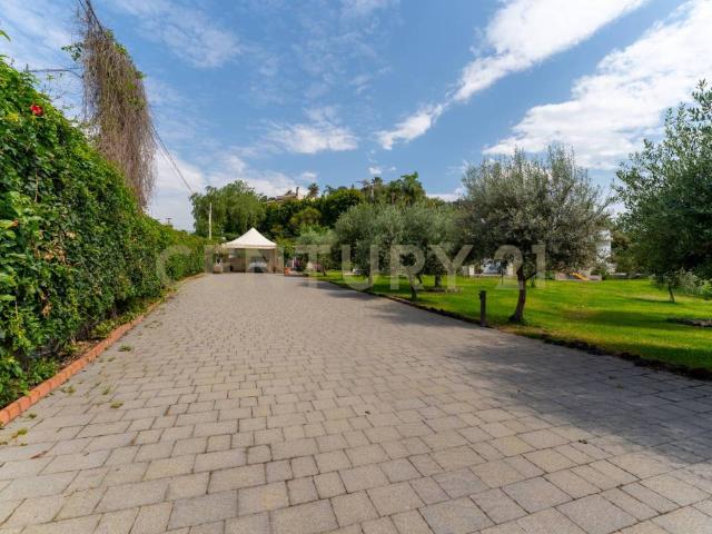 Villa Indipendente in vendita a Sambuco, Viagrande