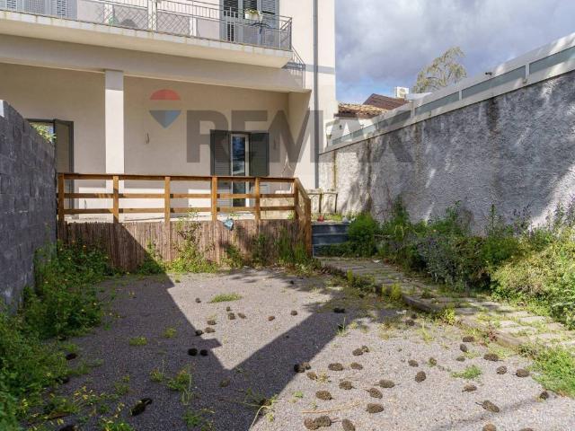 Villa Schiera in vendita a Viagrande, Sicilia