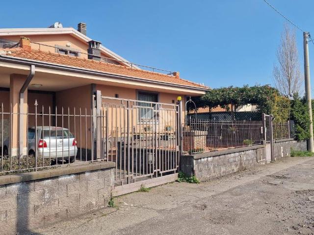 Villa Indipendente in vendita a Viagrande, Sicilia