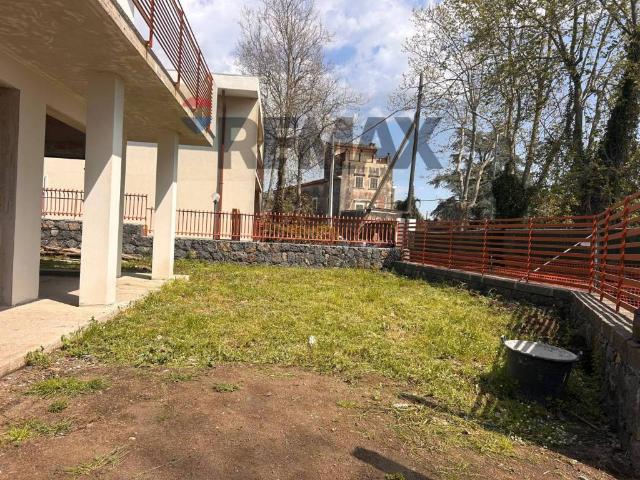 Villa Indipendente in vendita a Viagrande, Sicilia