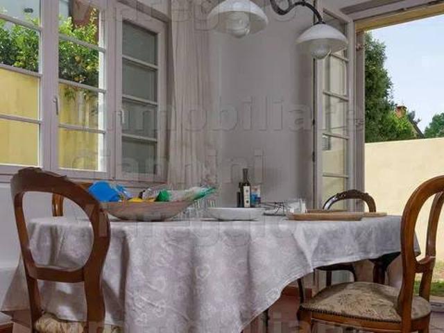 Villa Indipendente in vendita a Ex Campo d'Aviazione, Viareggio