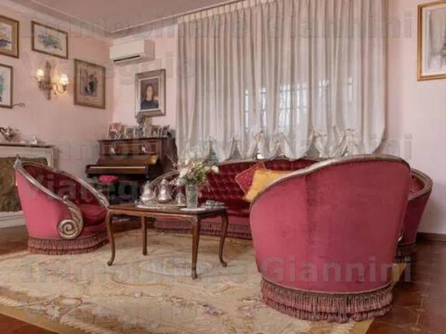 Villa Indipendente in vendita a Ex Campo d'Aviazione, Viareggio