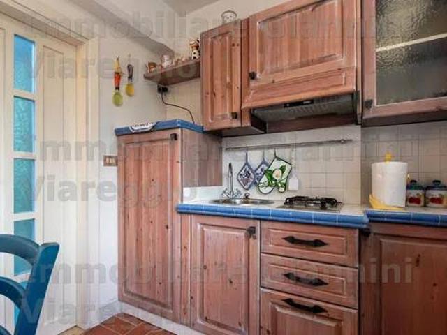 Villa Indipendente in vendita a Torre del Lago Puccini, Viareggio