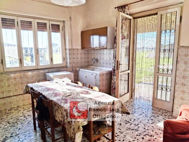 Villa Indipendente in vendita a Torre del Lago Puccini, Viareggio
