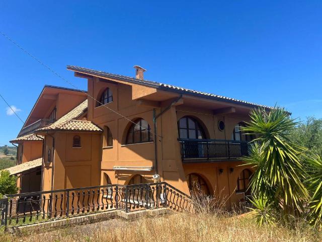 Villa Indipendente in vendita a Calabria, Vibo Valentia