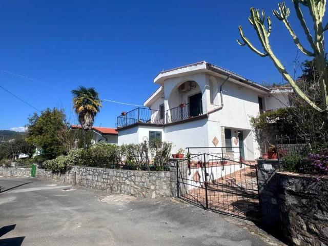 Villa Indipendente in vendita a Vibonati, Campania