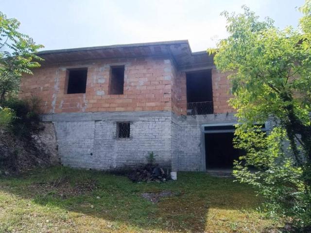 Villa Indipendente in vendita a Vicalvi, Lazio