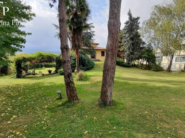 Villa Indipendente in vendita a Vicchio, Toscana