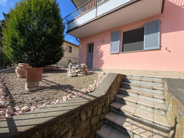 Villa Indipendente in vendita a Mirandola, Vicchio