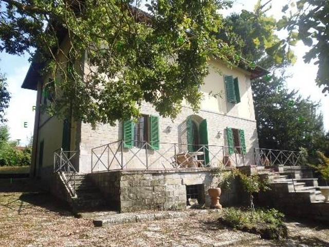Villa Indipendente in vendita a Vicchio, Toscana