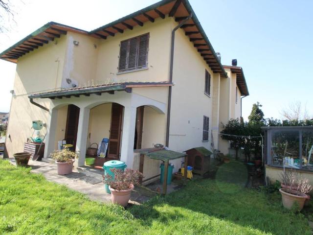 Villa Indipendente in vendita a Vicchio, Toscana