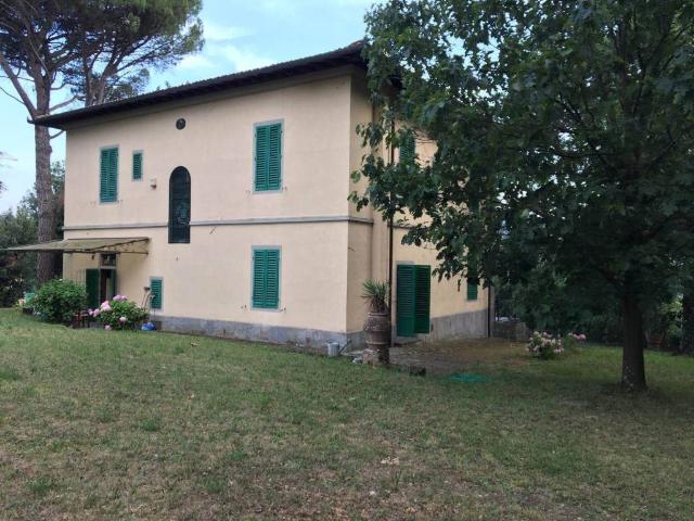 Villa Indipendente in vendita a Vicchio, Toscana