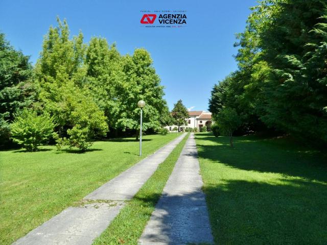 Villa Indipendente in vendita a Vicenza, Veneto