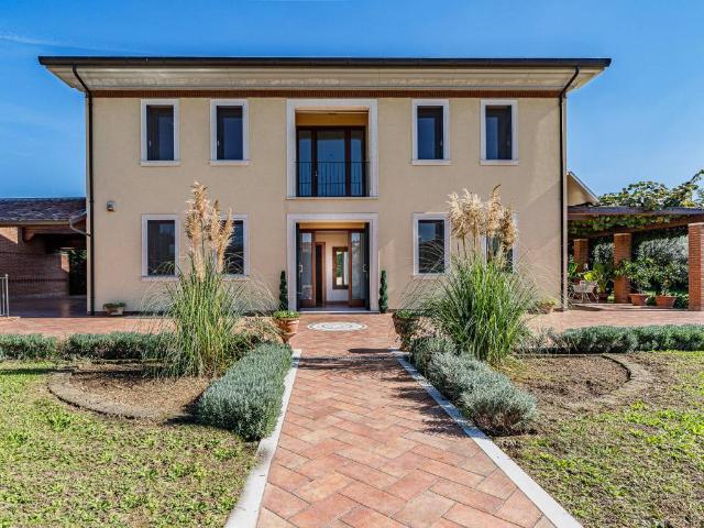 Villa Indipendente in vendita a Panna, Vicenza