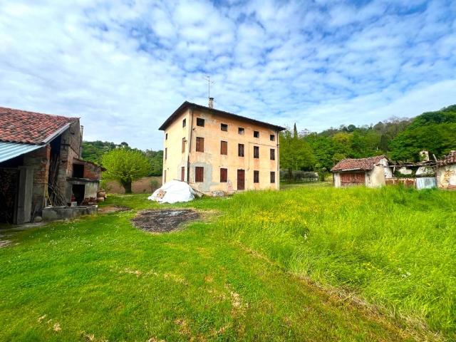 Villa Indipendente in vendita a Vicenza, Veneto