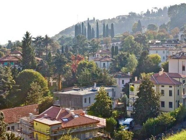 Villa Indipendente in vendita a Vicenza, Veneto