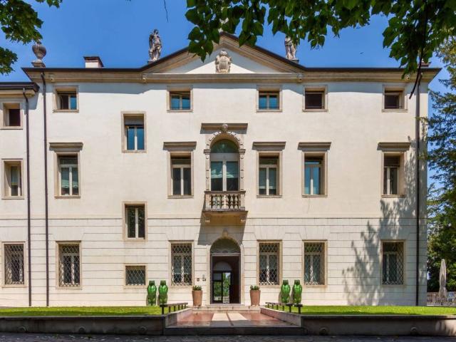Villa Indipendente in vendita a Borgo Berga, Vicenza