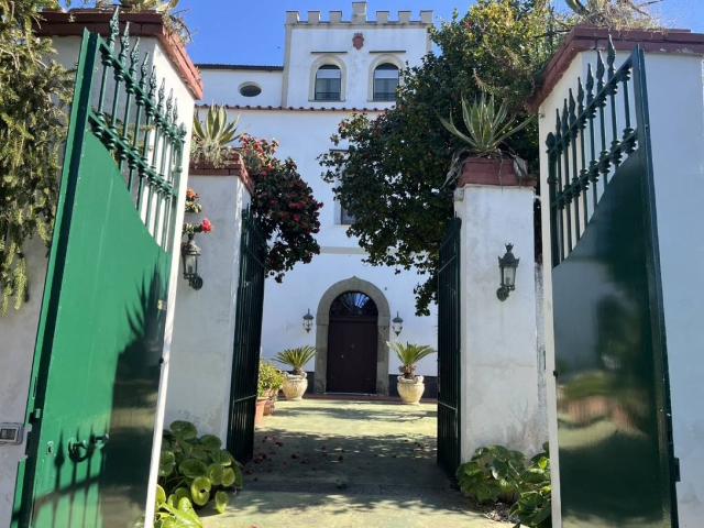 Villa Indipendente in vendita a Vico Equense, Campania