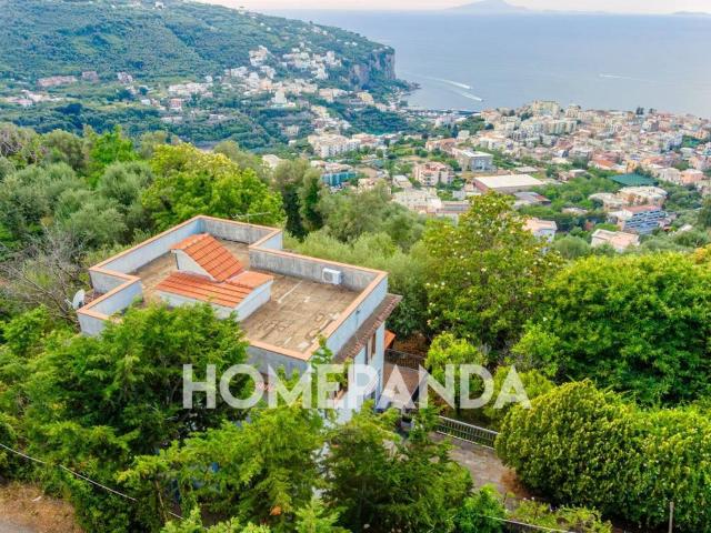 Villa Indipendente in vendita a Sant'Andrea, Vico Equense