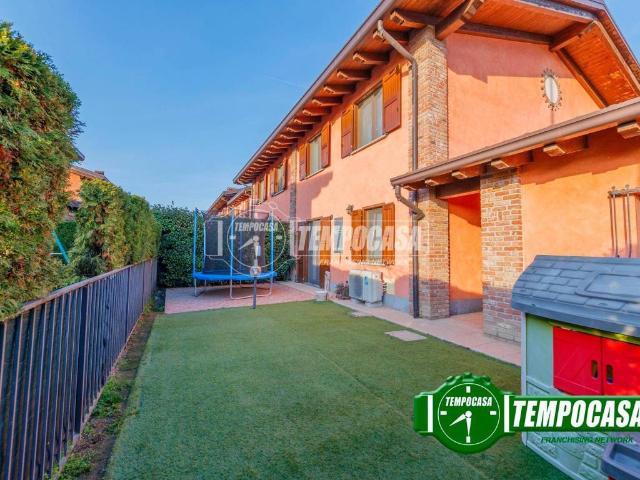 Villa Indipendente in vendita a Vidigulfo, Lombardia