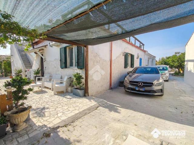 Villa Indipendente in vendita a Vieste, Foggia