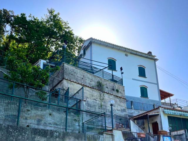 Villa Indipendente in vendita a Vietri Sul Mare, Campania